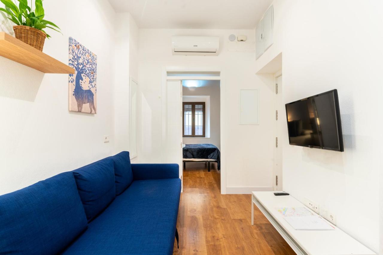 Holi-Rent Gonzalez Cuadrado Apartment Seville Exterior photo