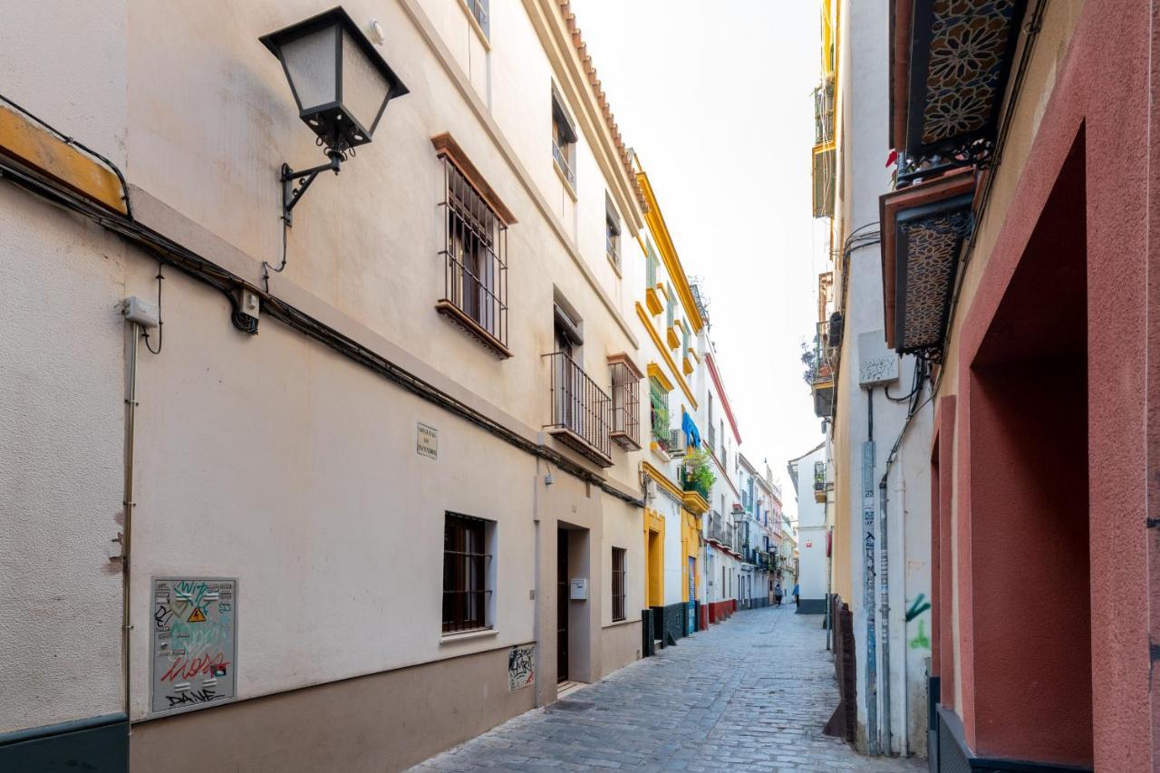Holi-Rent Gonzalez Cuadrado Apartment Seville Exterior photo