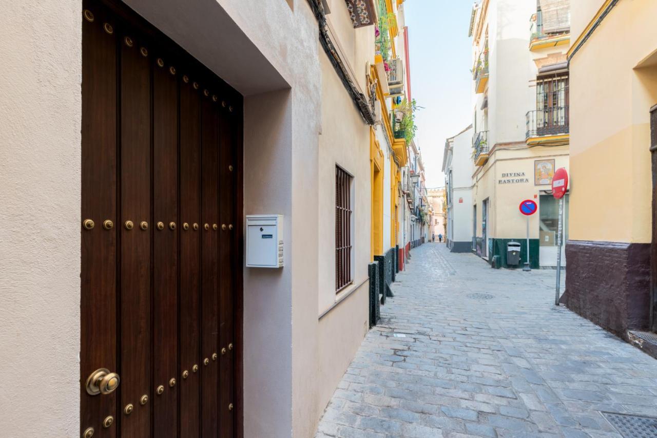 Holi-Rent Gonzalez Cuadrado Apartment Seville Exterior photo